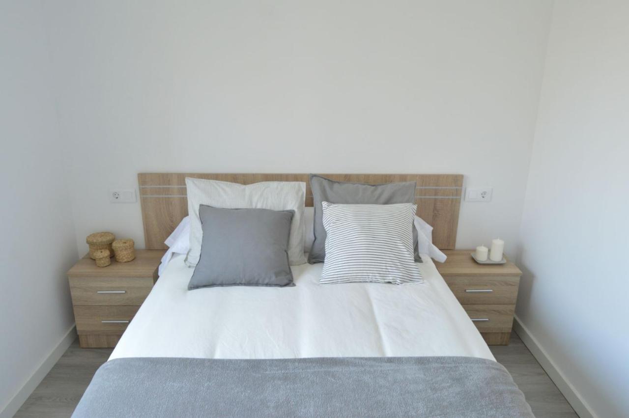 Os Faros Pisos Turisticos Apartment Arou Екстериор снимка